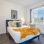 Luxurious 4 Bedroom Suite In Griffintown