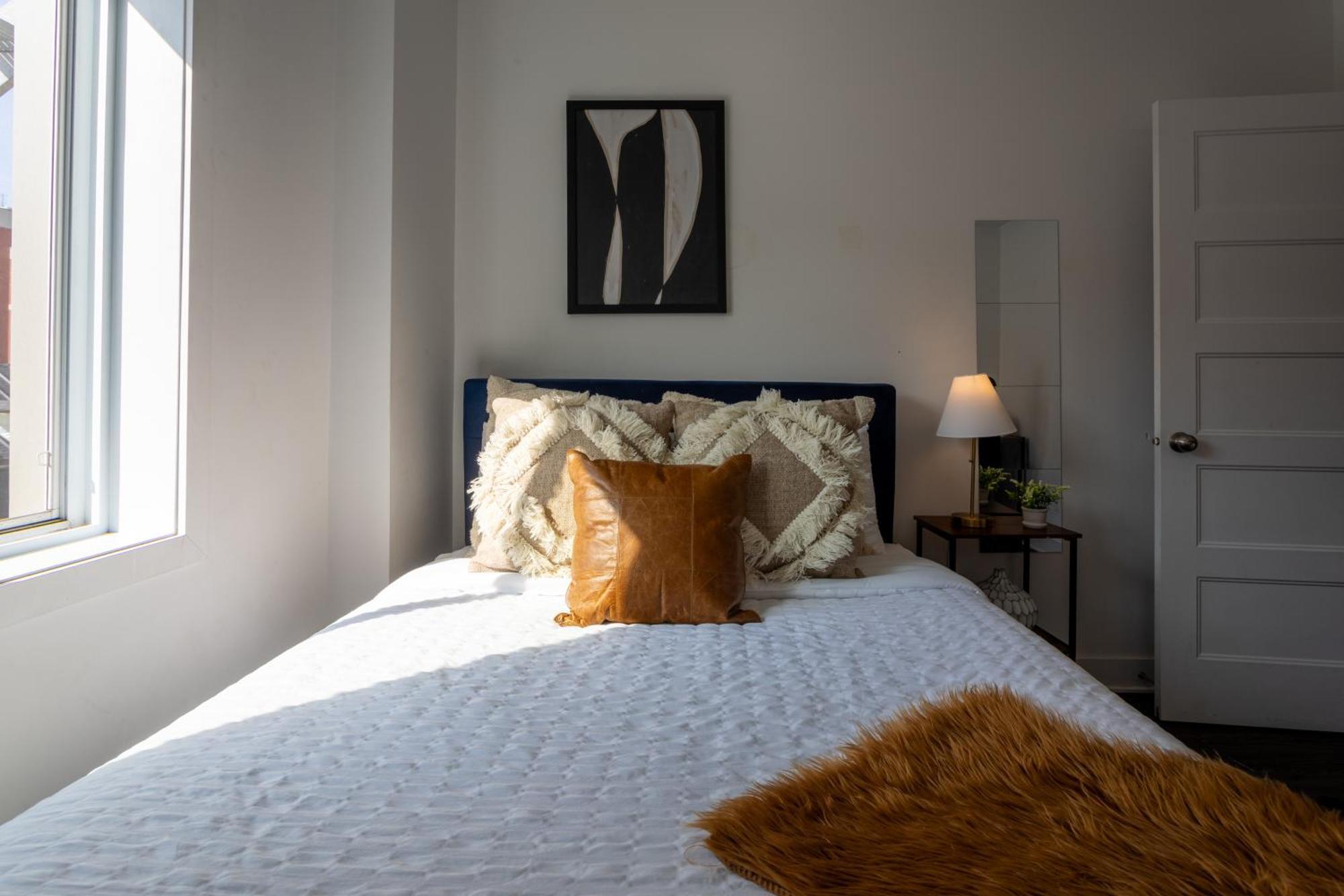 Luxurious 4 Bedroom In Griffintown *